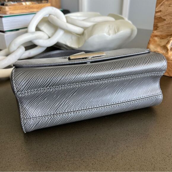LOUIS VUITTON Authentic Twist MM Gunmetal Silver Color - Picture 8 of 16